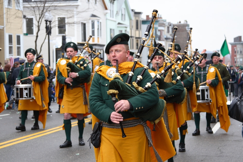 Boston,,Massachusetts,-,March,16:,Irishmen,In,His,Kilt,Playing